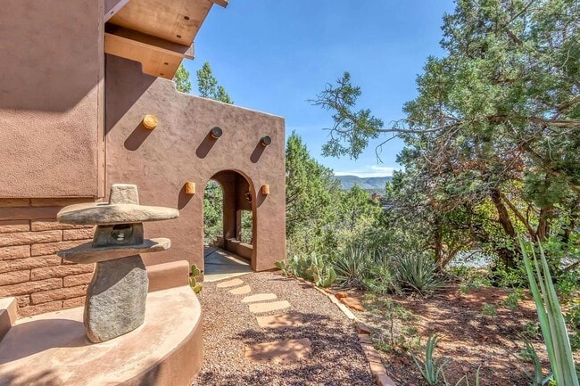 Building Photo - 57 Coronado Trail