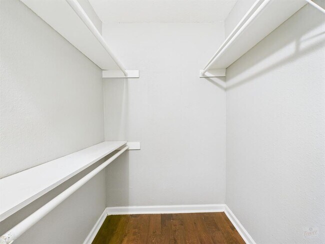 Building Photo - 3018 S 1st St