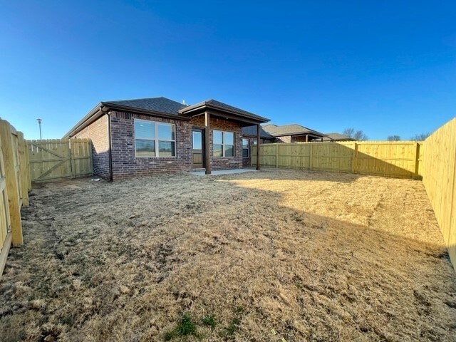 Building Photo - 442 Rineel Ave