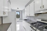 Building Photo - Fully Renovated 1 Bedroom 1 Bathroom  Avai...