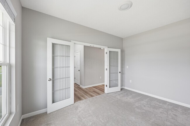 Building Photo - 5749 Shadowfair Ln