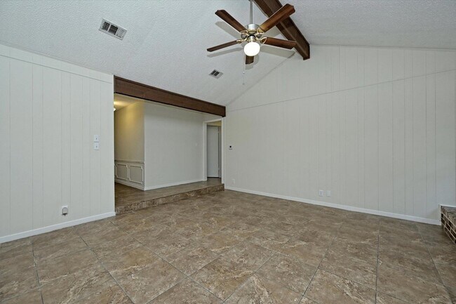 Building Photo - 6509 Skycrest Dr