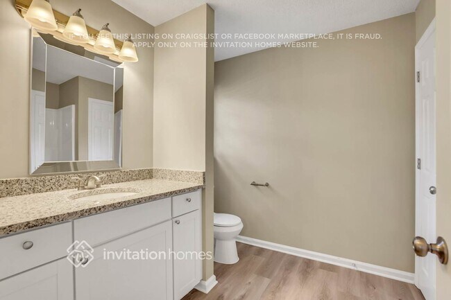 Building Photo - 3000 Springview Pl