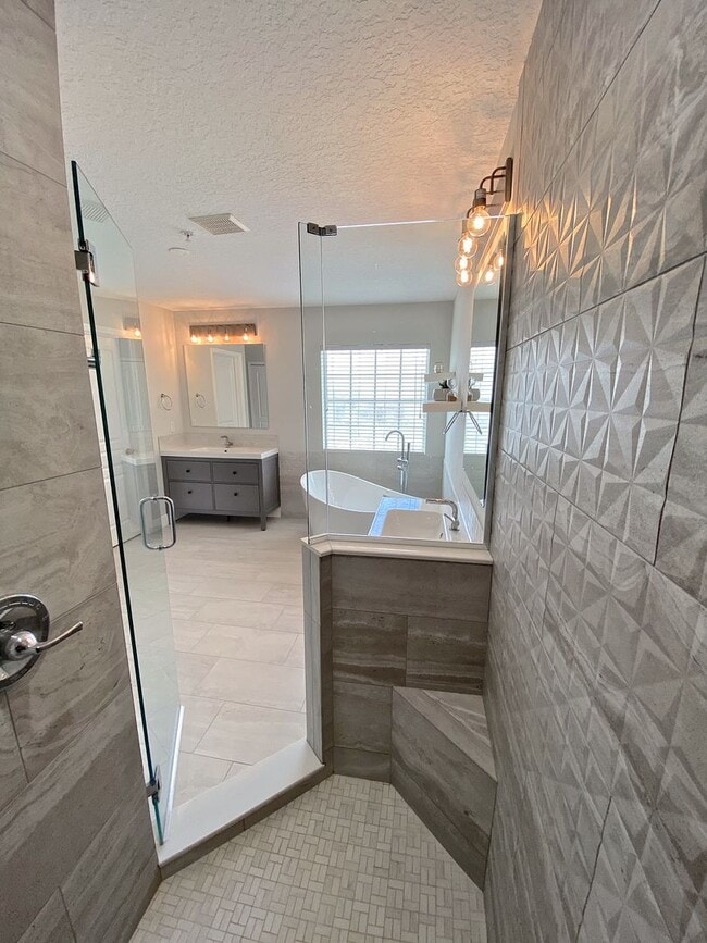 Building Photo - Lake Nona Pool Home for Rent 4bed 3 bath