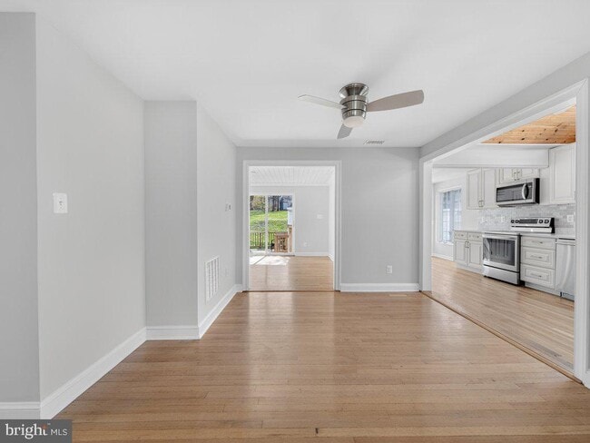 Building Photo - 9325 Brentsville Rd