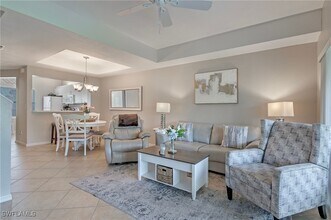 Building Photo - 992 Woodshire Ln