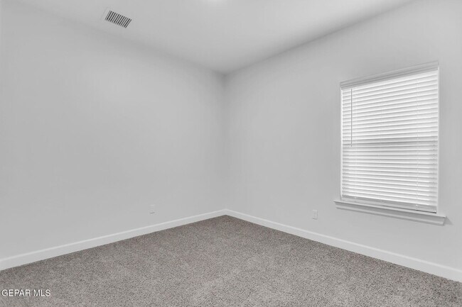 Building Photo - 14940 Jack White Ave