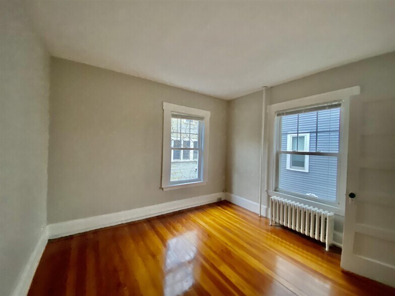 Building Photo - 9 Eustis St