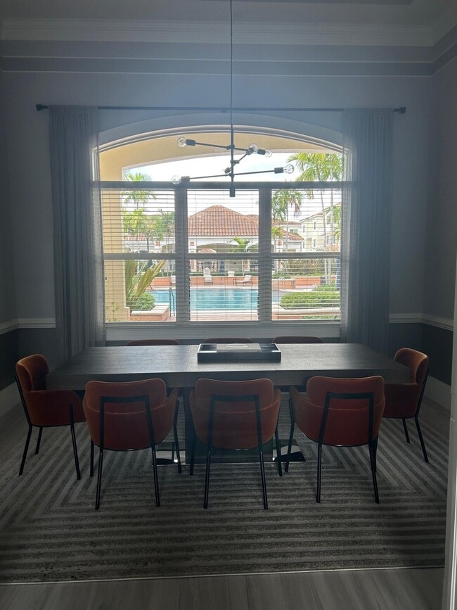 Building Photo - 9825 Baywinds Blvd