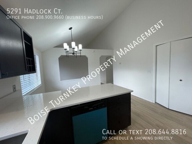 Building Photo - 5291 Hadlock Ct