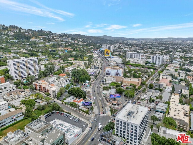 Building Photo - 1010 Palm Ave