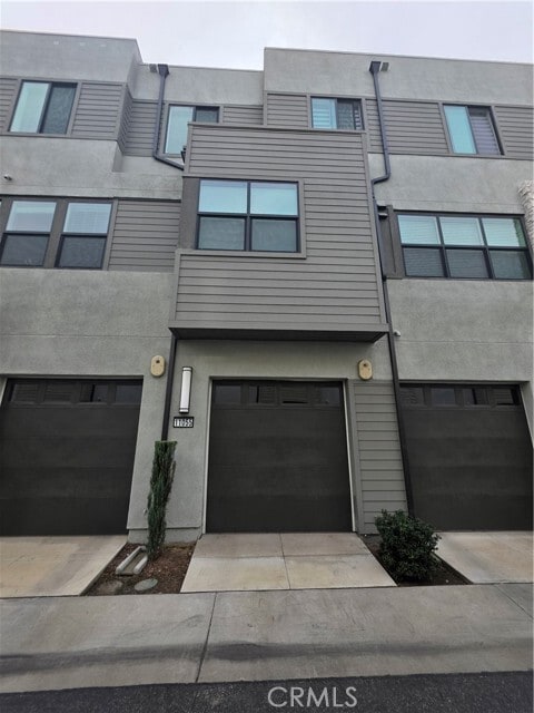 Building Photo - 11055 Wander Dr