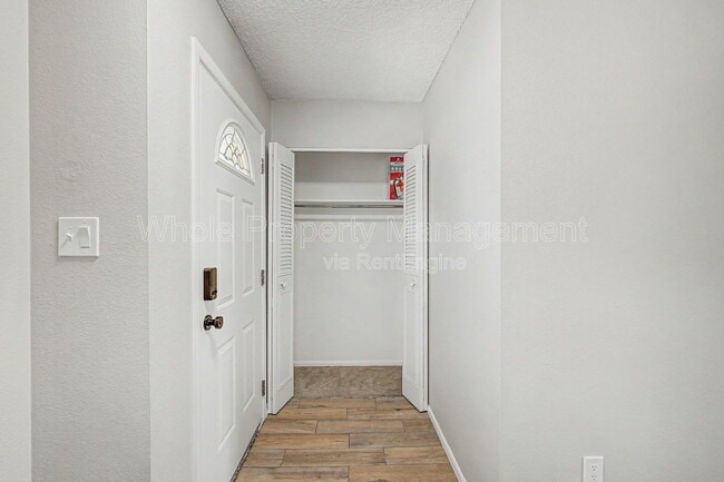 Building Photo - 9037 E Nassau Ave