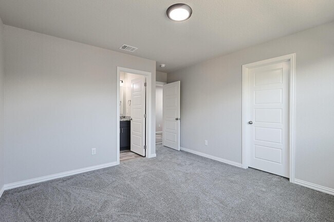 Building Photo - 5822 Grayson St