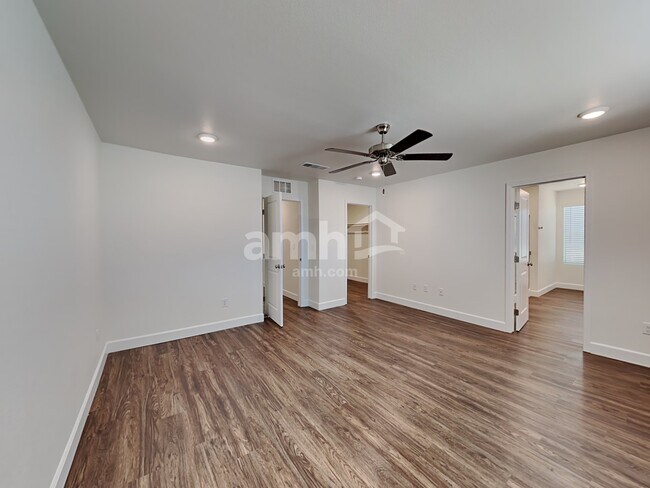 Building Photo - 6054 Theodore St