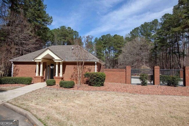 Building Photo - 1703 Ridgefield Dr