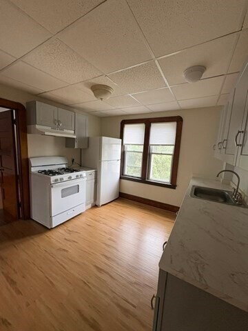 Building Photo - 968 Robeson St