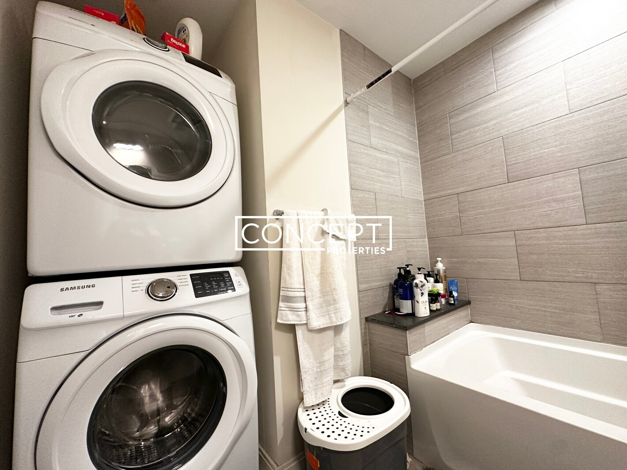 Building Photo - 988 Tremont St