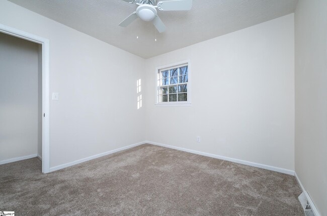 Building Photo - 125 Newgate Dr