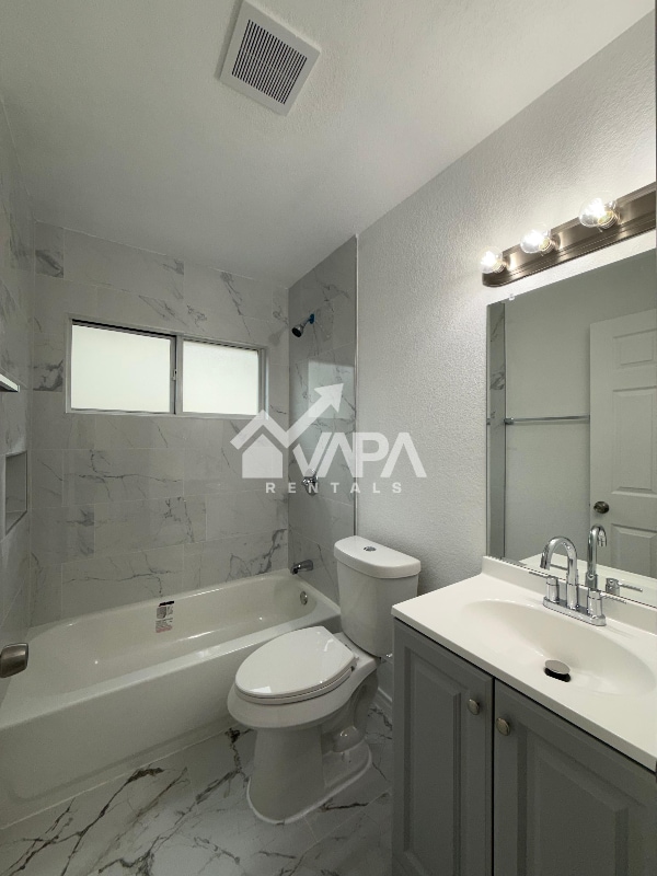 Building Photo - 7817 Leafy Hollow