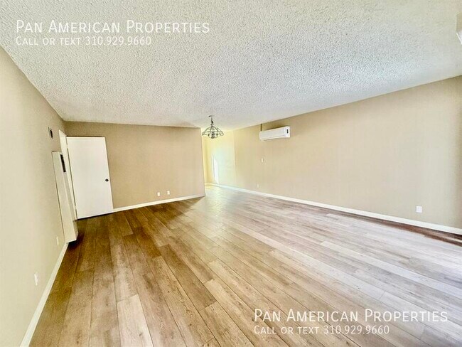 Building Photo - 326 S Gerhart Ave
