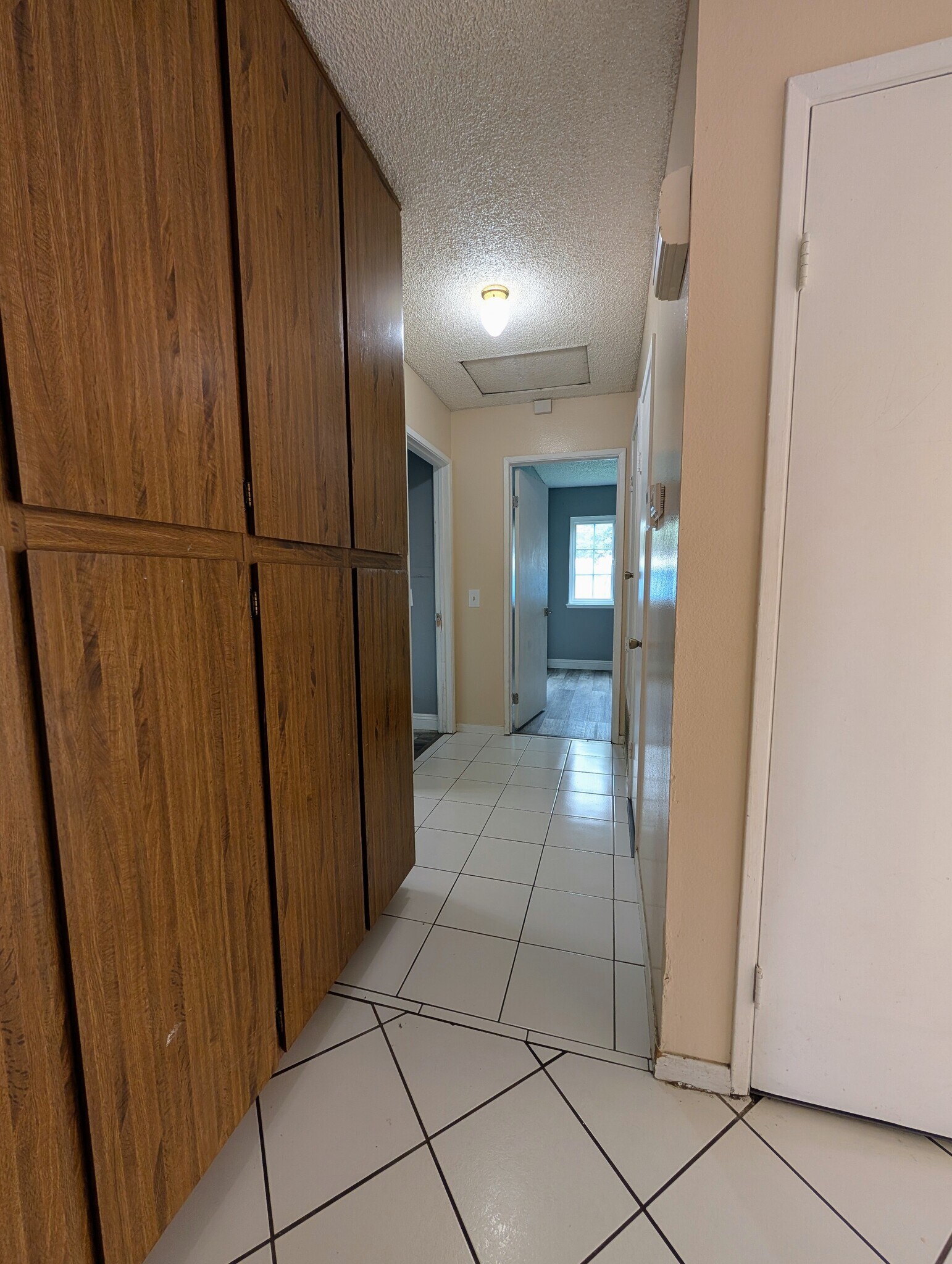Building Photo - 12307 Paseo del Sol Way