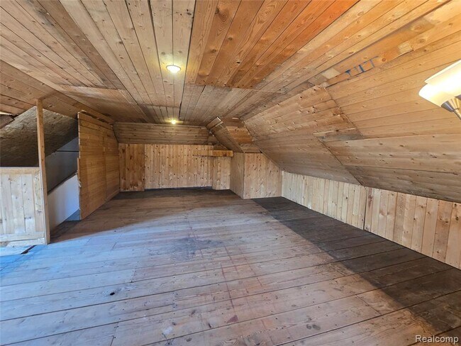 Building Photo - 26850 Seven Mile W