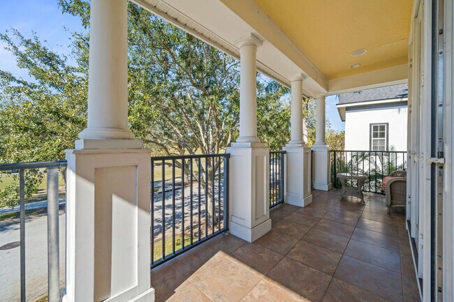 Building Photo - 7550 Gathering Dr