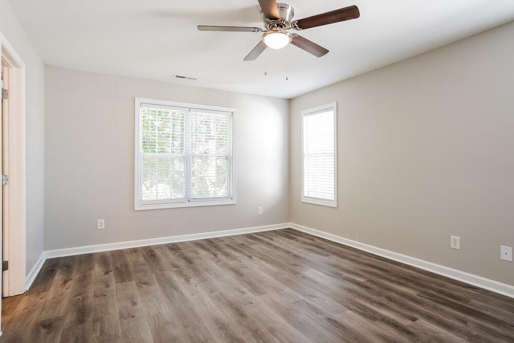 Building Photo - 3206 Hayling Dr