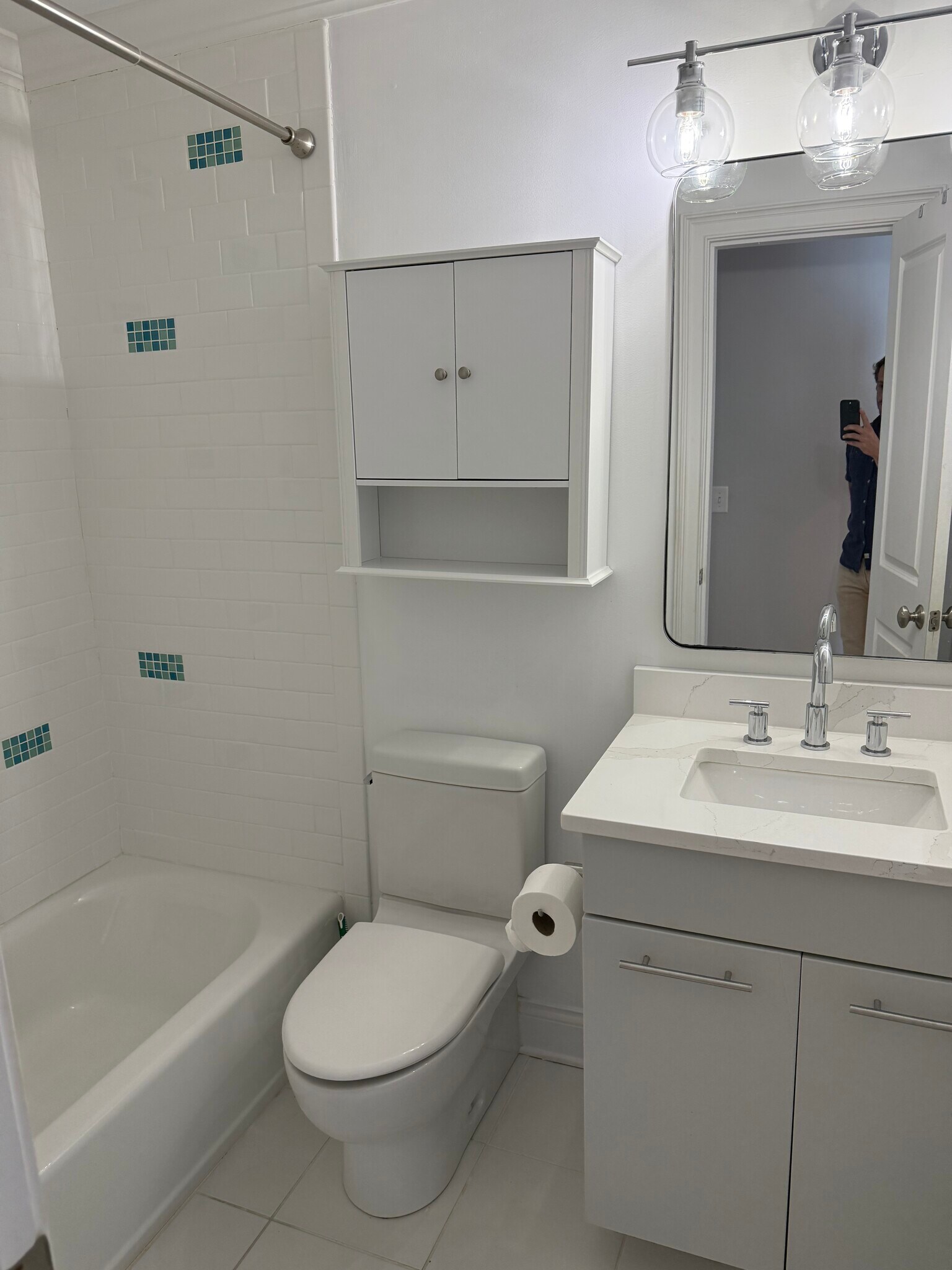 Building Photo - 194 Fishburne St