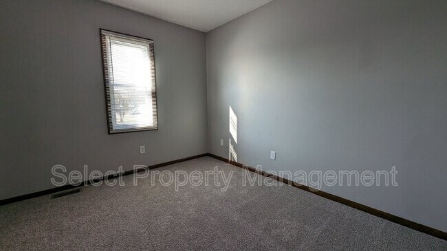 Building Photo - 4314 Whaler's Cove