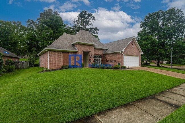 Building Photo - 3 Bed/2 Bath Home in Bruenburg in Clinton