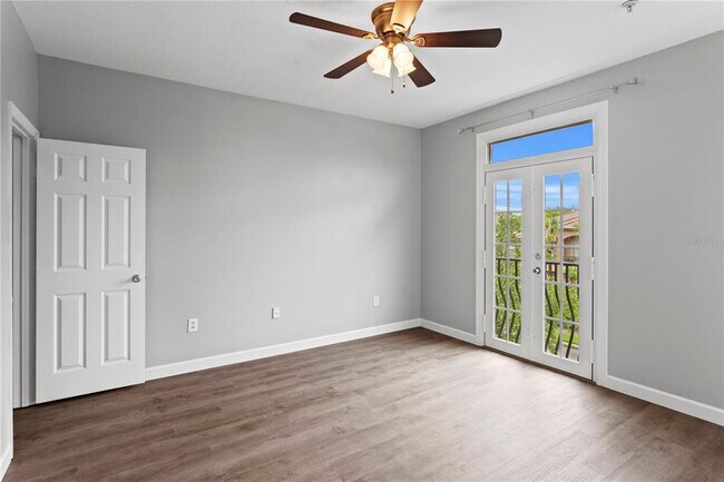 Building Photo - 501 Knights Run Ave