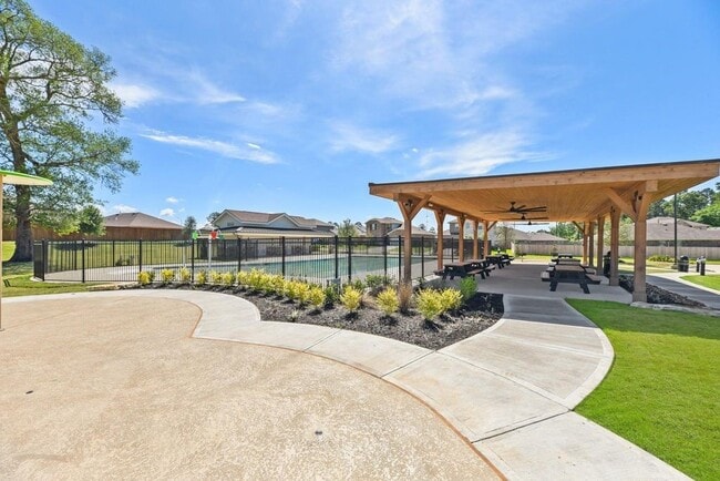 Building Photo - 40847 Hawthorne Glades St