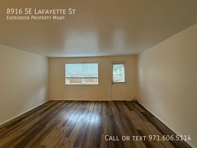 Building Photo - 8916 SE Lafayette St