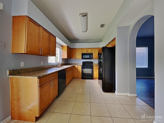 Building Photo - 4217 Harbor Lake Dr