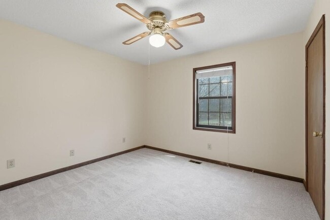 Building Photo - 6040 Austin Dr SW