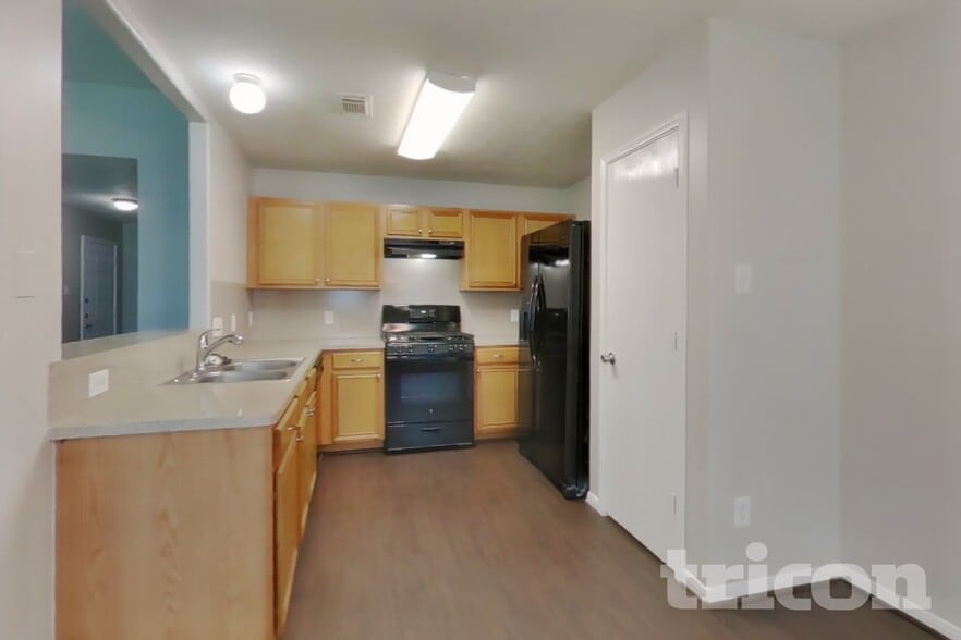 Building Photo - 12230 Scarlet River Dr