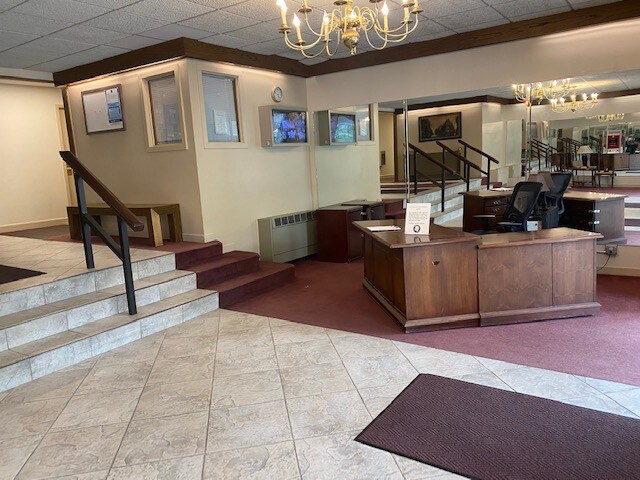 Building Photo - 120 Huntington Turnpike