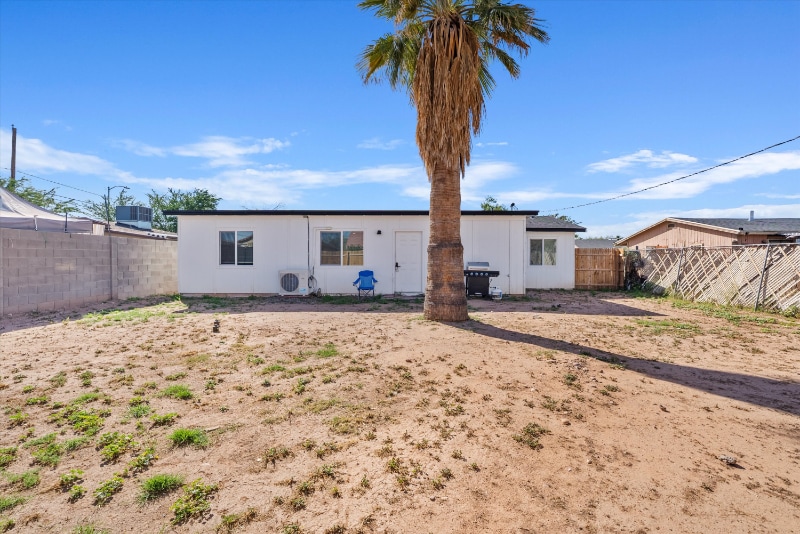 Building Photo - 2956 E Mobile Ln