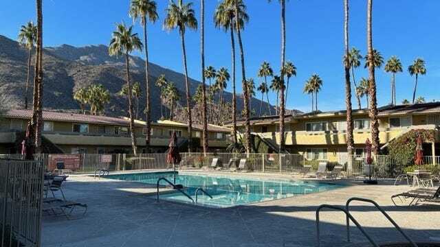 Building Photo - 1900 S Palm Canyon Dr