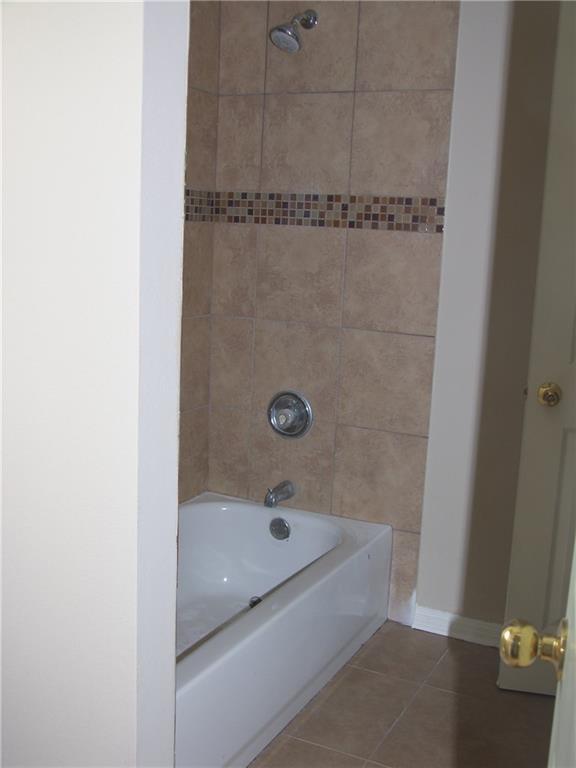 Building Photo - 2054 Kimbrook Dr