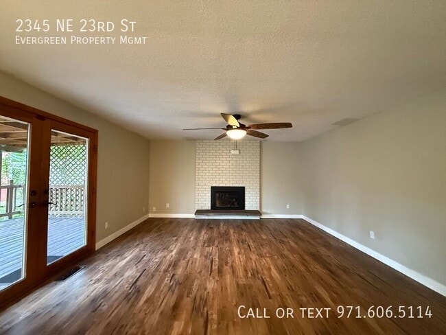 Building Photo - 2345 NE 23rd St