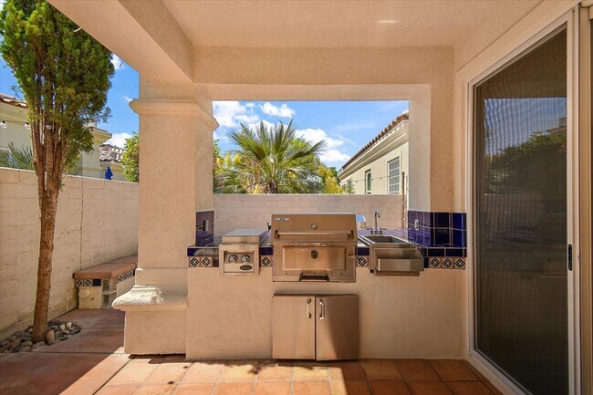 Building Photo - 80788 Via Puerta Azul