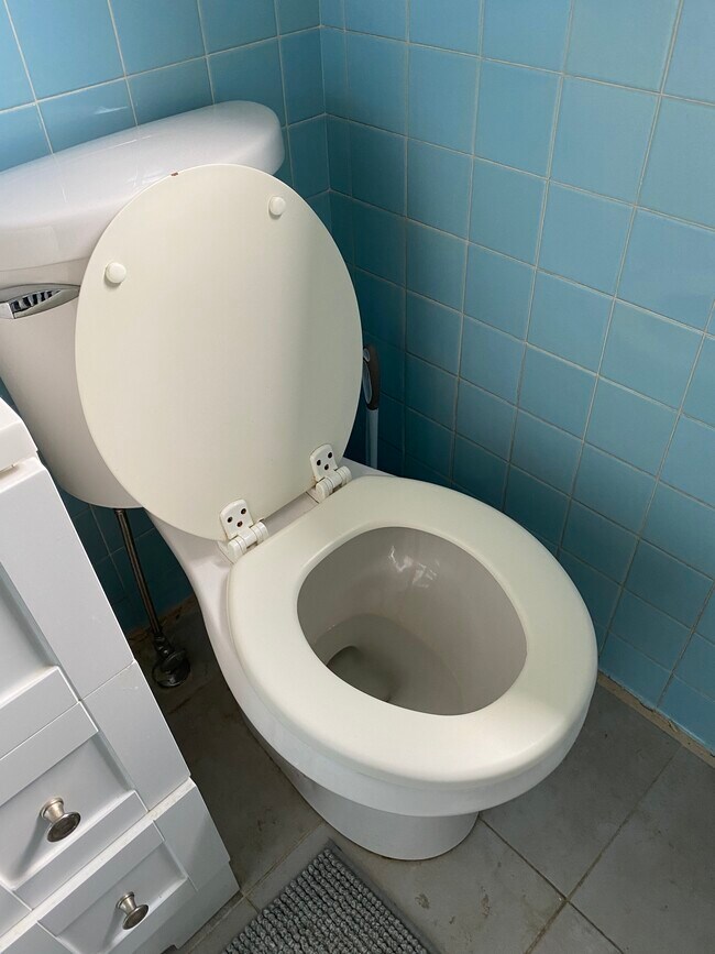 Building Photo - 2318 Eldridge St