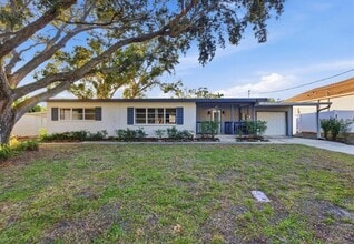 Building Photo - 7198 121st Way N