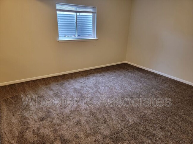 Building Photo - 9218 Alvey Ln