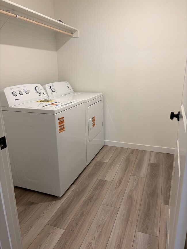 Building Photo - 7898 E Hilton Head St