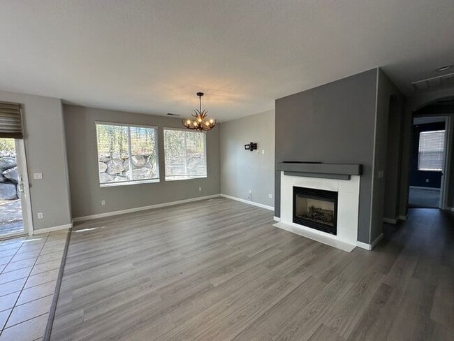 Building Photo - 8120 Silver Strike Ct