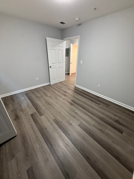 Building Photo - 40 12th Ave